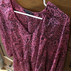 Banana Republic EUC flowered blouse. Size medium